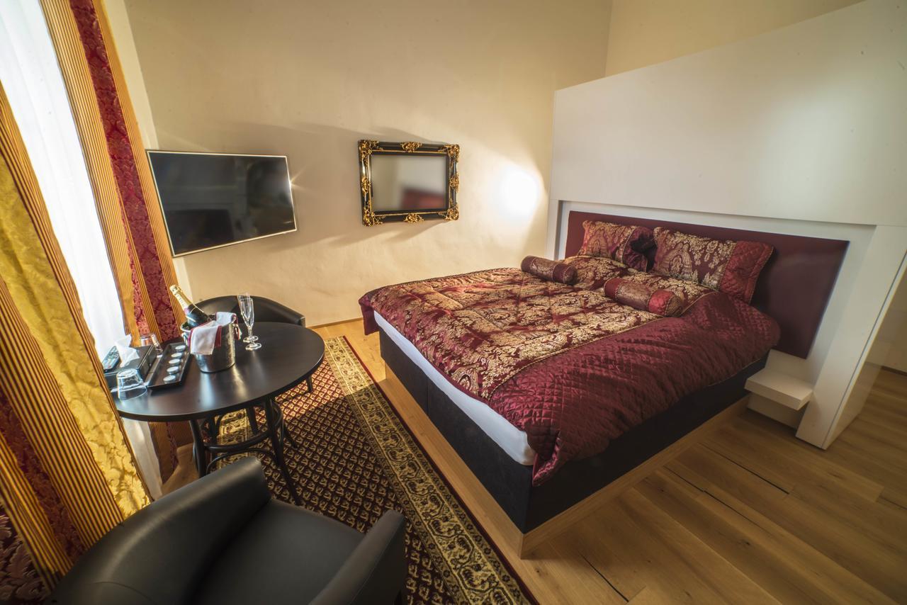 Hotel Panstvi Dlouha Lhota Extérieur photo