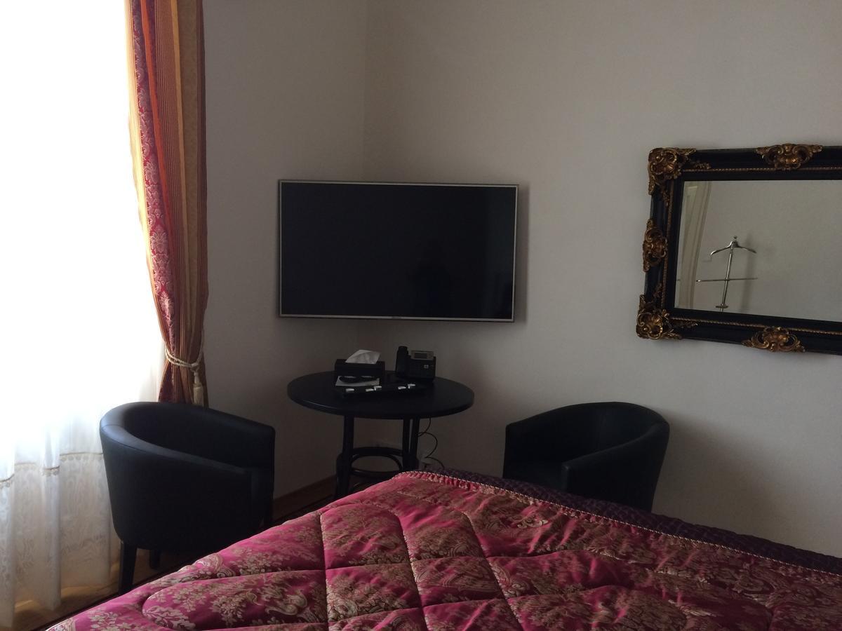 Hotel Panstvi Dlouha Lhota Extérieur photo