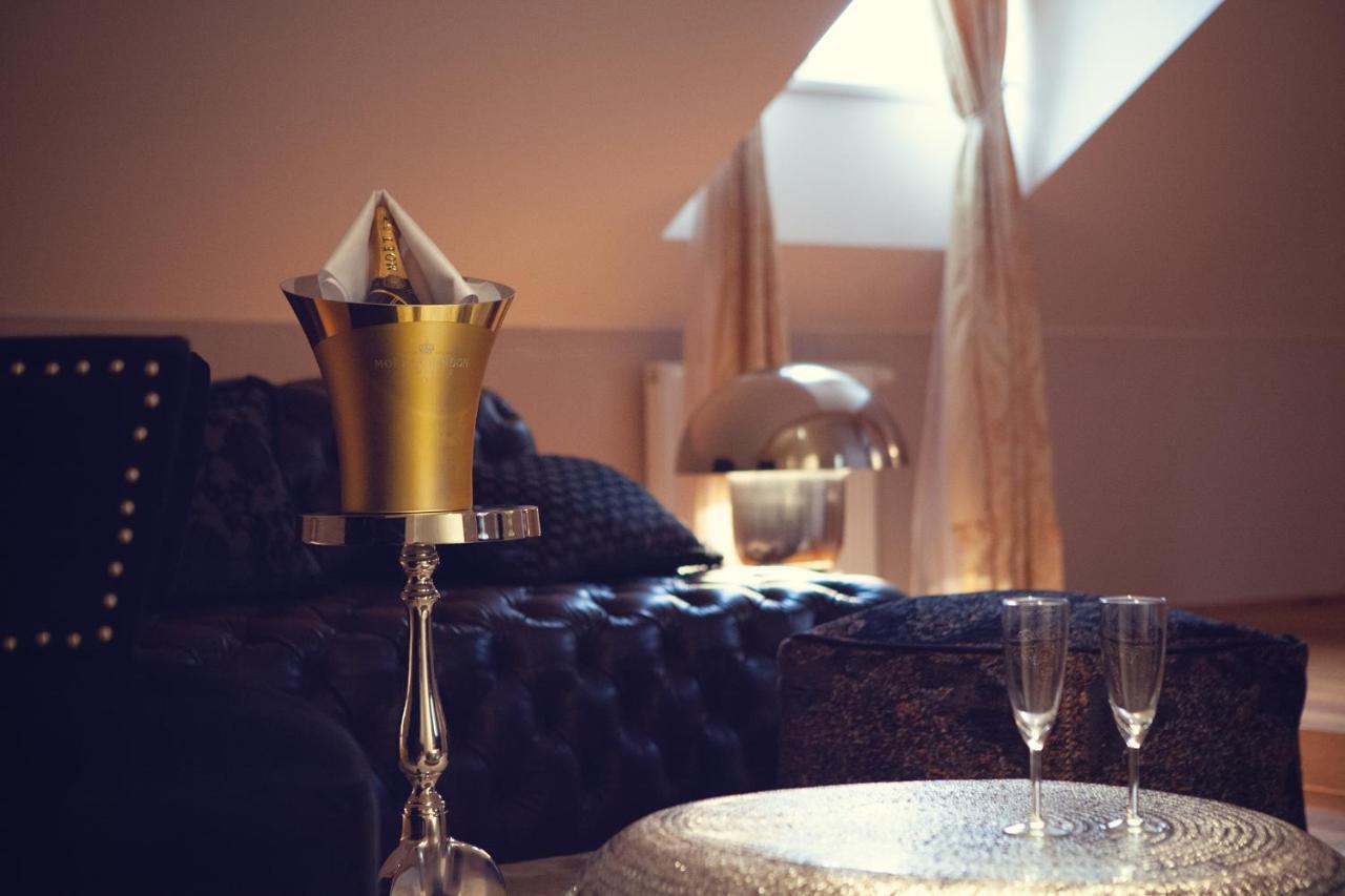 Hotel Panstvi Dlouha Lhota Extérieur photo